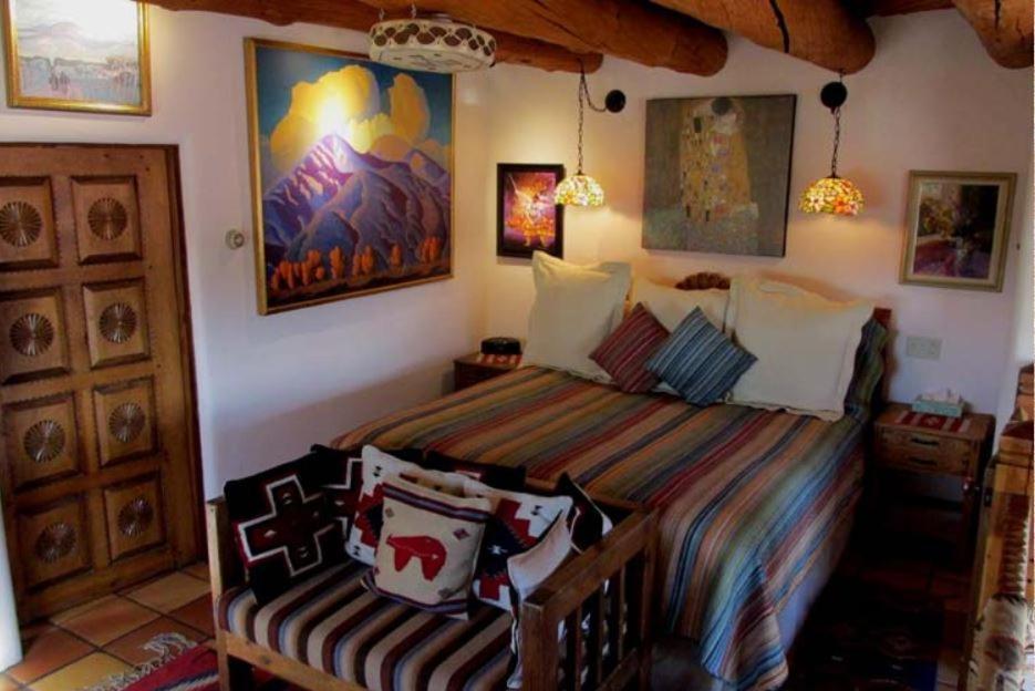 La Dona Luz Inn An Historic B&B Taos Exterior photo